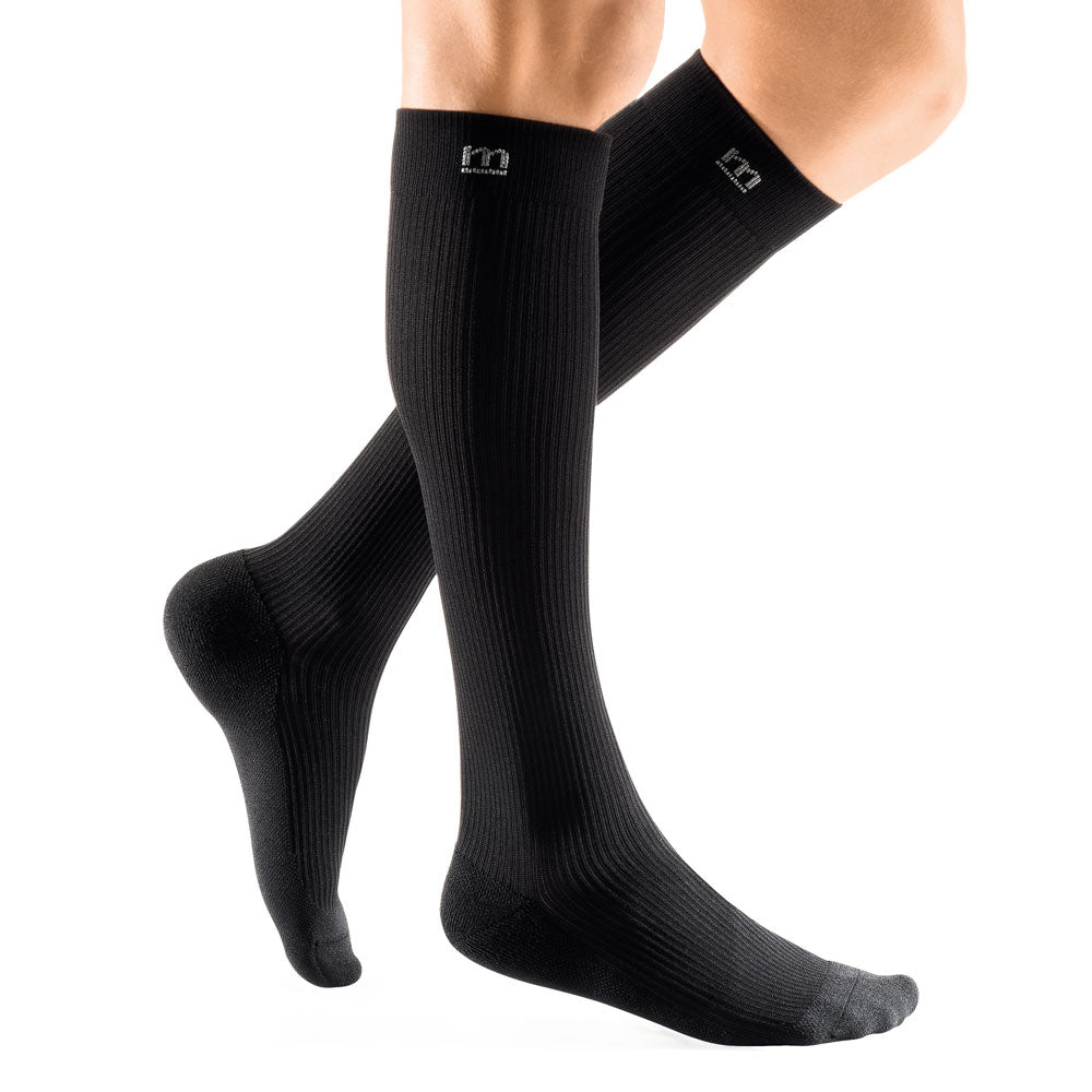 mediven active CCL2 Kompressionsstrümpfe normal (43-49 cm) mit Trikotabschlussrand